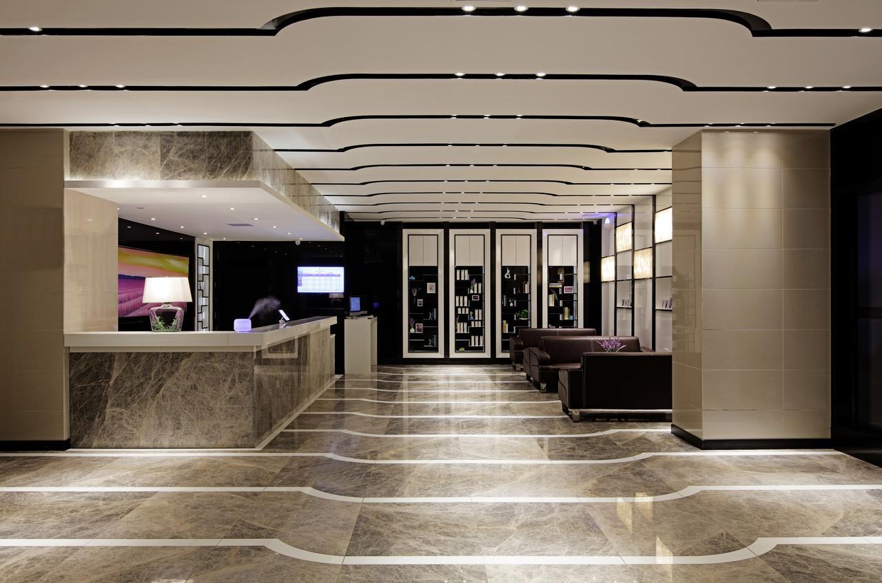Lavande Hotel Guangzhou Ximenkou Metro Bagian luar foto